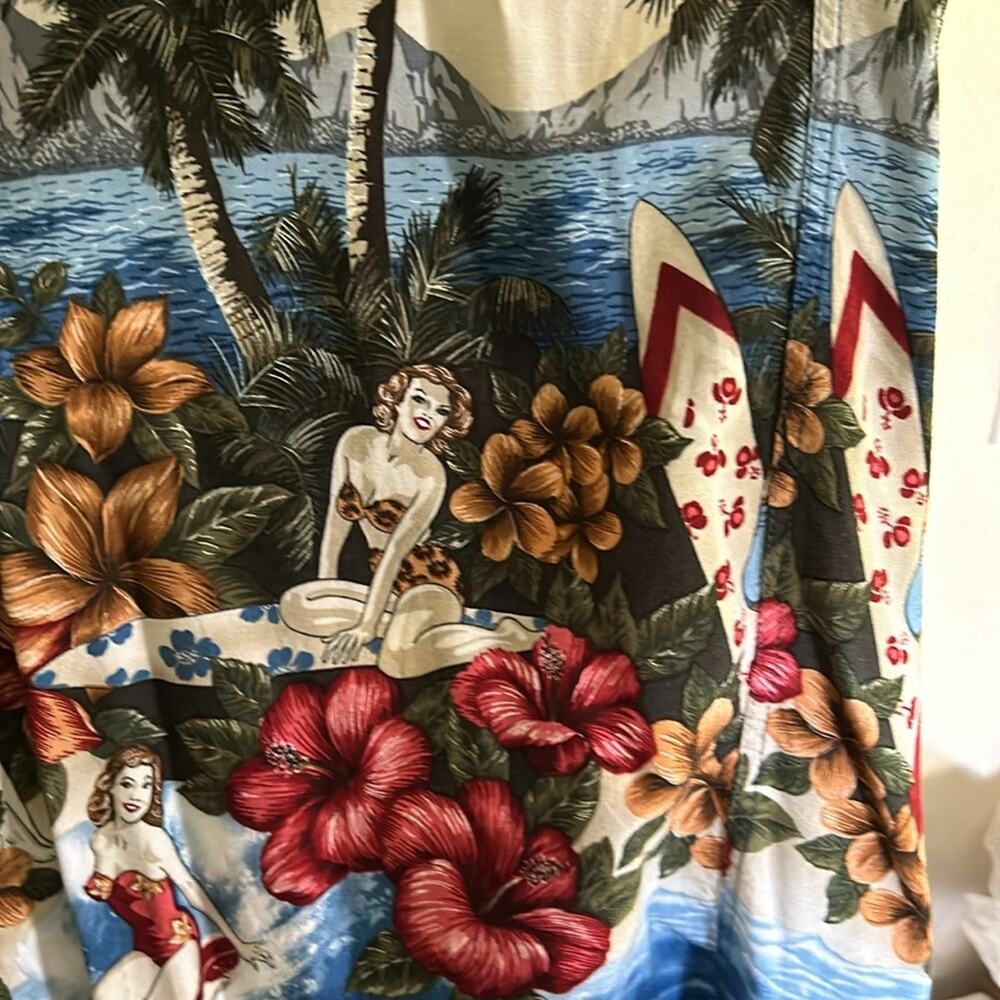 Vintage 70’s Men’s size Medium button down Hawaiian ladies Surfing shirt. Rayon.